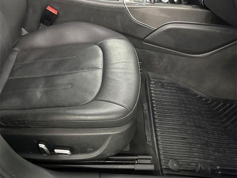 Used 2018 Audi A6 3.0T Sport image 38
