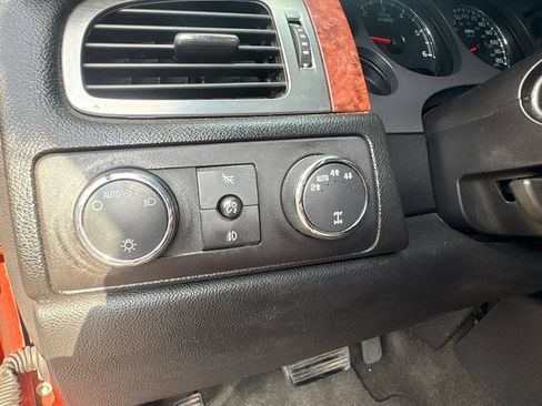 Used 2007 Chevrolet Avalanche LT AWD/4WD image 13