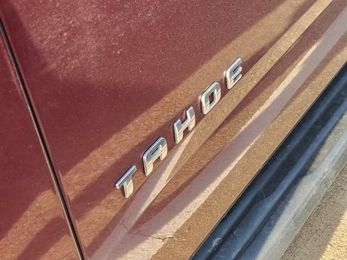Used 2018 Chevrolet Tahoe LT w/ Luxury Package RWD image 10
