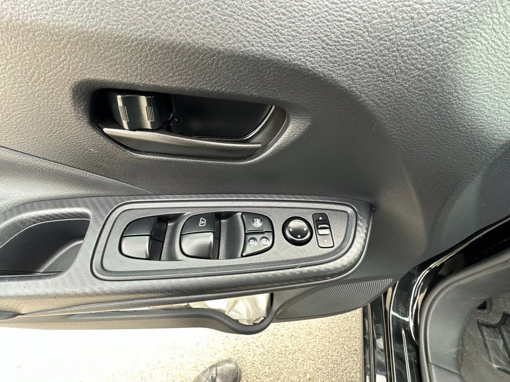Used 2025 Nissan Versa S FWD image 10