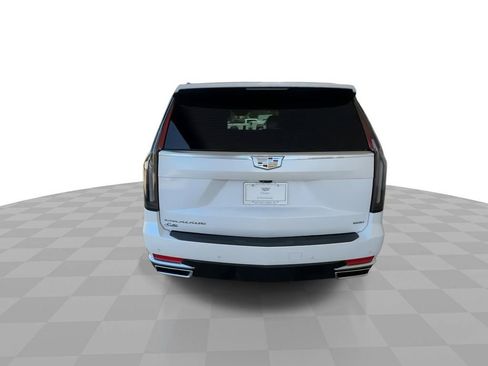 Certified 2024 Cadillac Escalade Premium Luxury Platinum w/ Heavy-Duty Trailer Package AWD/4WD image 7