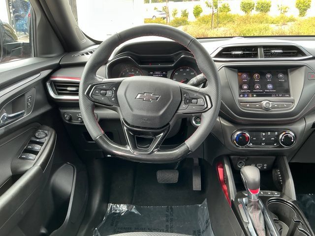 Used 2023 Chevrolet TrailBlazer RS FWD image 13