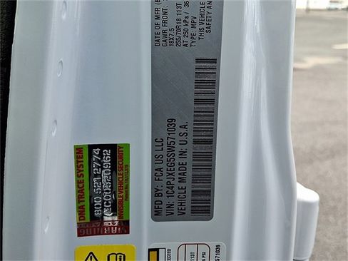 Used 2025 Jeep Wrangler Sahara w/ Safety Group image 26