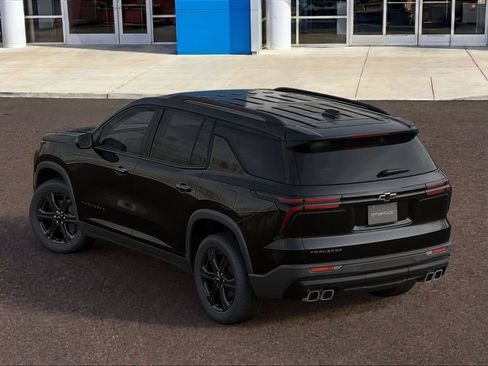 New 2027 Chevrolet Traverse LT FWD image 2