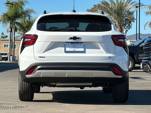New 2026 Chevrolet Trax LT w/ LT Convenience Package image 5