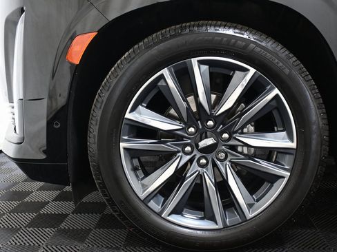 Used 2023 Cadillac Escalade ESV Sport Platinum image 36