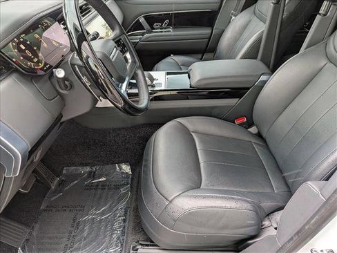 Used 2025 Land Rover Range Rover Autobiography AWD/4WD image 17