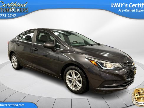 Used 2016 Chevrolet Cruze LT image 3