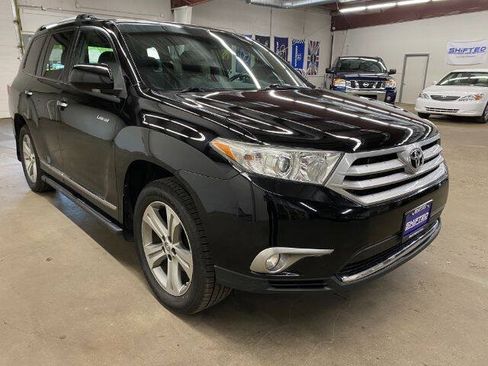 Used 2011 Toyota Highlander Limited AWD/4WD image 6