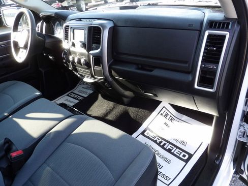 Used 2021 RAM 1500 Classic SLT image 40