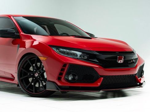 Used 2017 Honda Civic Type R image 4