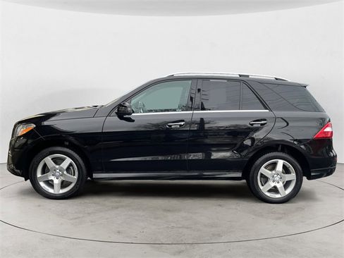 Used 2015 Mercedes-Benz ML 400 4MATIC image 2