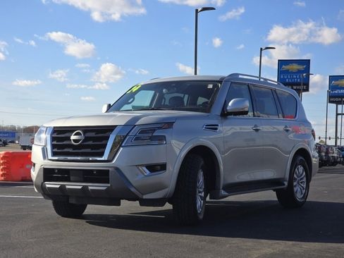 Used 2024 Nissan Armada SV image 11