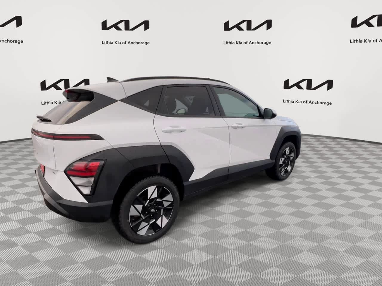 Used 2025 Hyundai Kona SEL AWD/4WD image 8