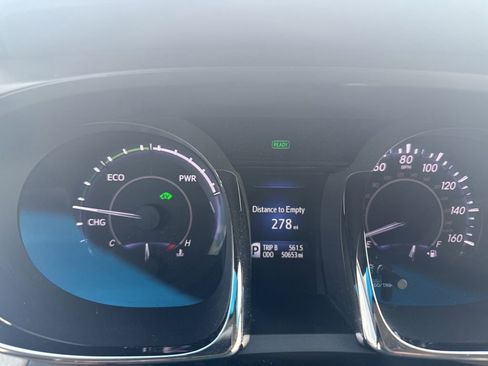 Used 2014 Toyota Avalon Limited w/ Technology Package FWD image 25