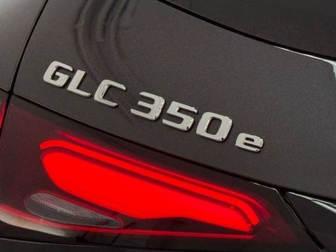 Certified 2025 Mercedes-Benz GLC 350e 4MATIC image 26