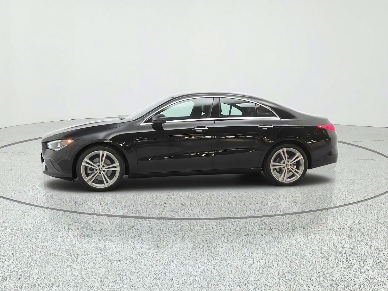 Used 2021 Mercedes-Benz CLA 250 image 8