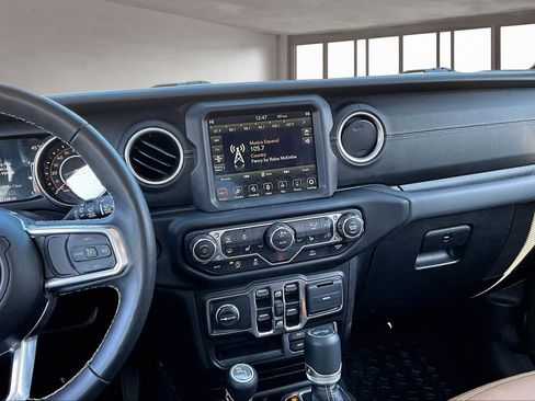 Used 2022 Jeep Wrangler Unlimited Sahara w/ LED Lighting Group image 9