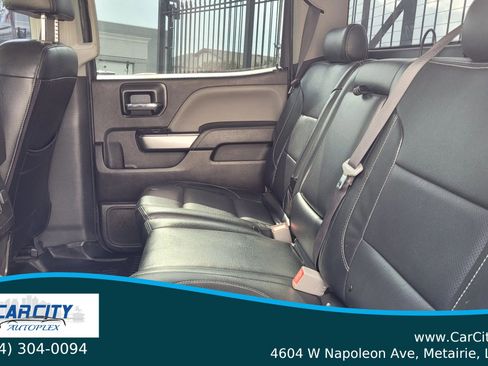 Used 2018 Chevrolet Silverado 1500 LT w/ Texas Edition image 19