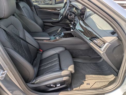 Used 2023 BMW 530i w/ M Sport Package RWD image 22