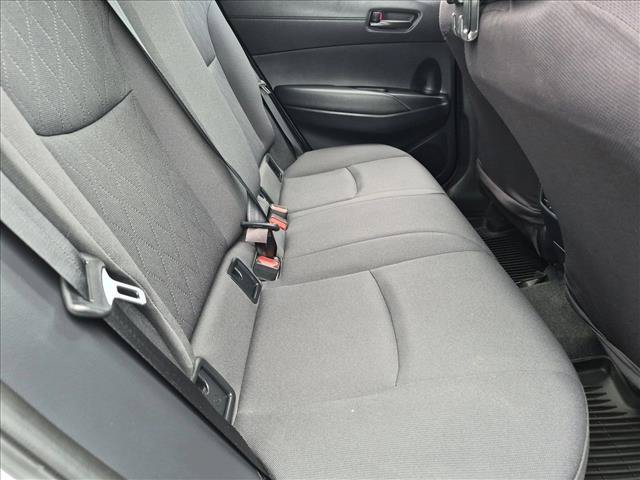 Used 2024 Toyota Corolla Cross LE FWD image 17
