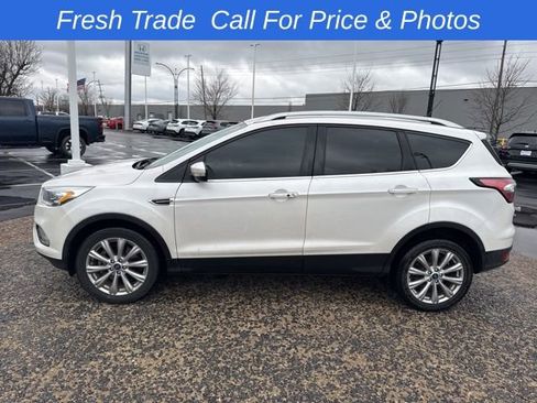 Used 2018 Ford Escape Titanium w/ Ford Safe & Smart Package image 3