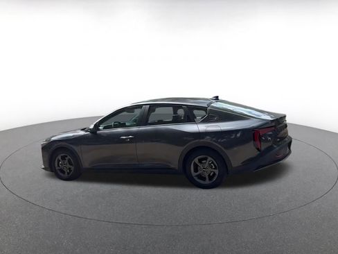 Used 2025 Kia K4 LXS image 10
