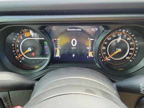 Used 2024 Jeep Wrangler Unlimited Rubicon 392 AWD/4WD image 30