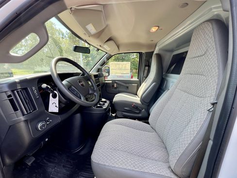 New 2026 GMC Savana 2500 w/ Driver Convenience Package RWD image 11