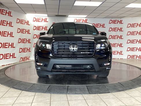Used 2023 Honda Ridgeline Black Edition image 2