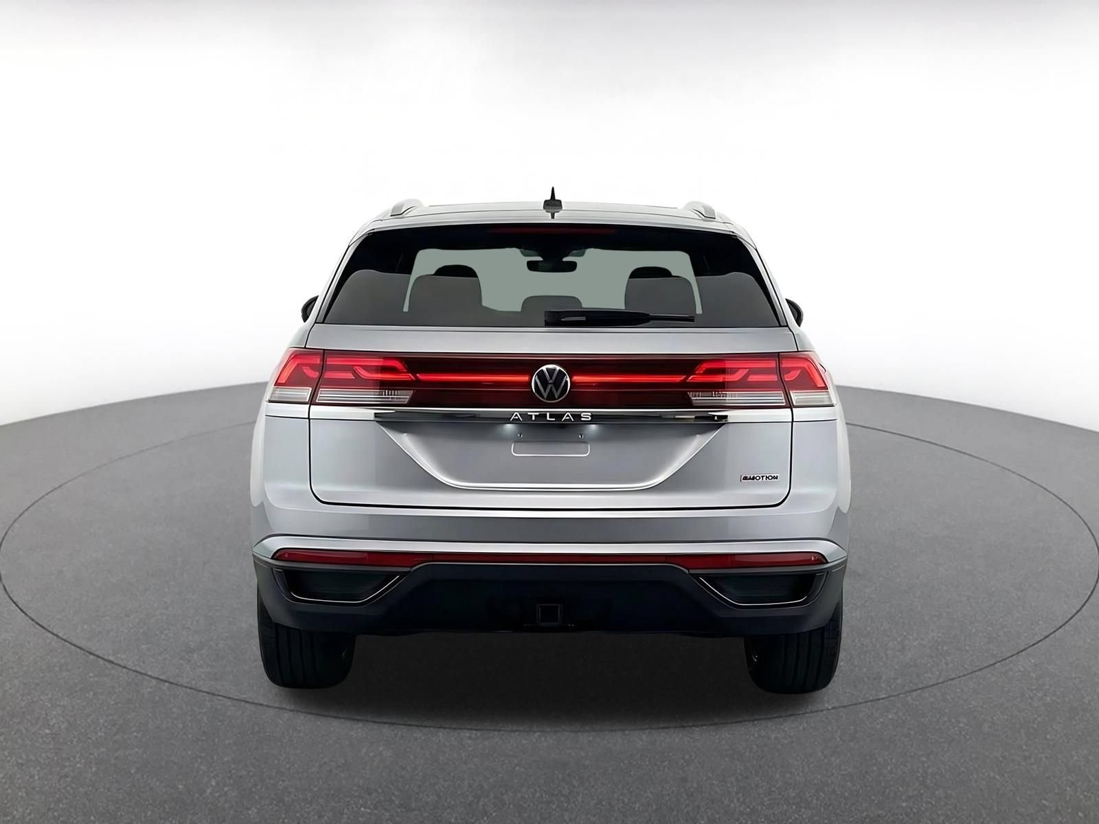 Used 2026 Volkswagen Atlas Cross Sport SE FWD image 7