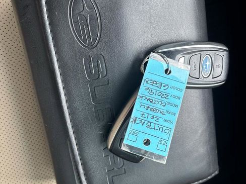 Used 2017 Subaru Outback 2.5i Limited image 28