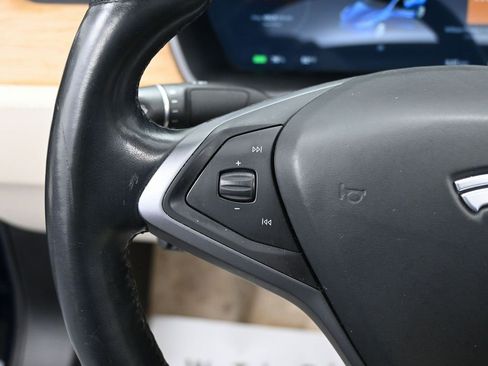 Used 2018 Tesla Model S 75D image 19