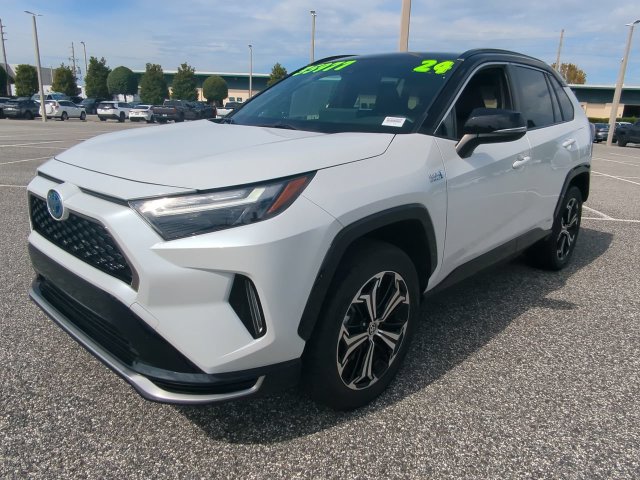 Certified 2024 Toyota RAV4 XSE w/ Weather Package AWD/4WD image 8