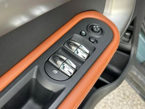 Used 2021 MINI Cooper Countryman SE w/ Driver Assistance Package image 17