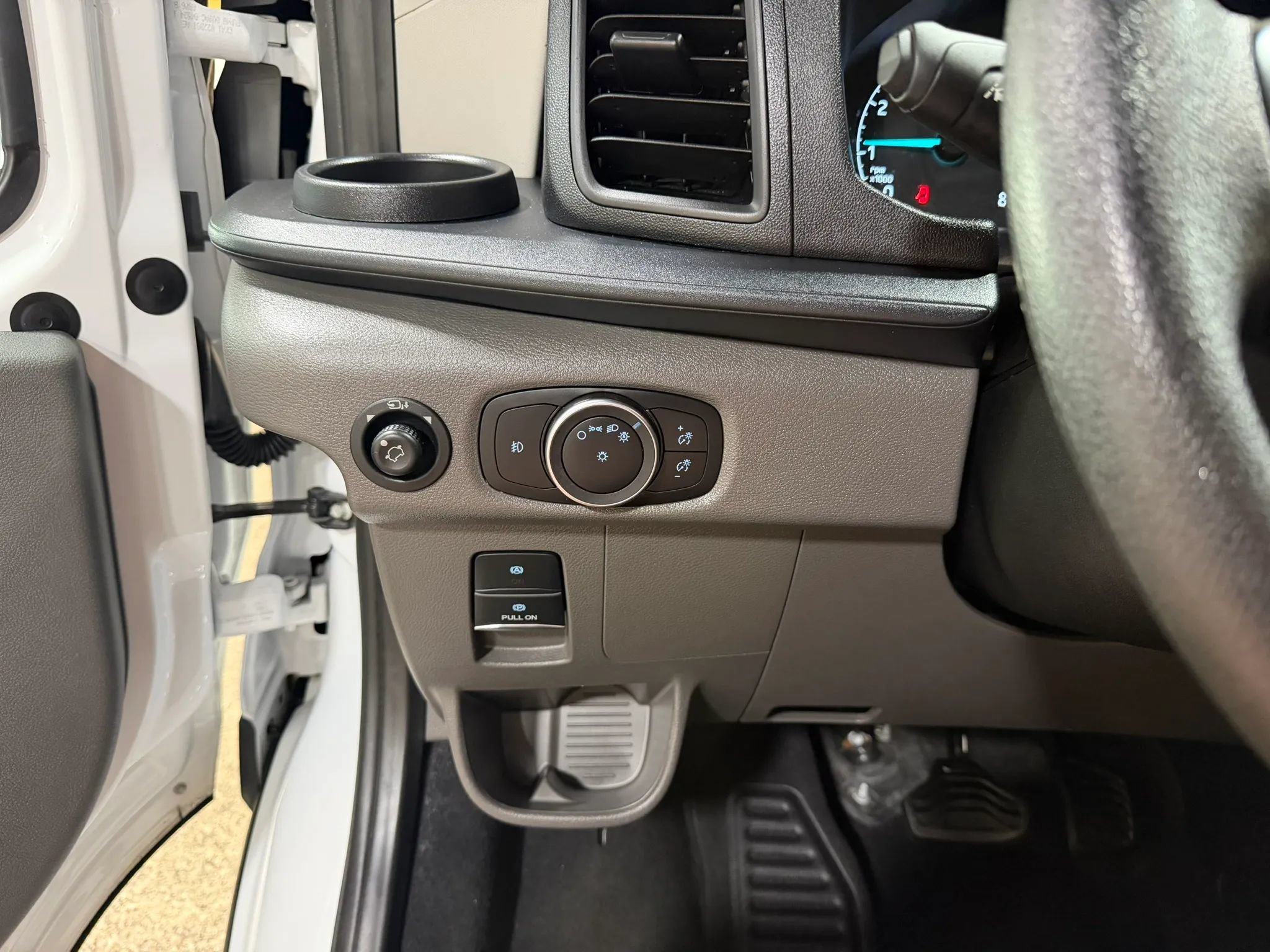 Used 2024 Ford Transit 350 XLT RWD image 40