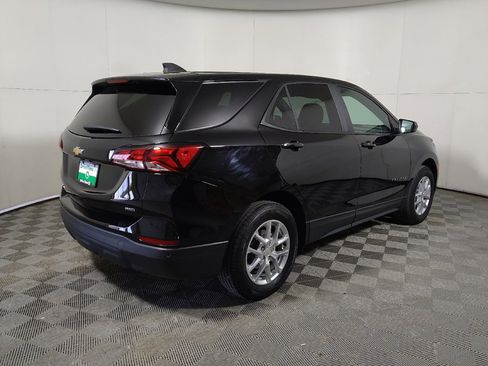 Used 2022 Chevrolet Equinox LS w/ LS Convenience Package image 10