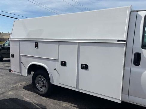 New 2024 Chevrolet Express 3500 w/ Power Convenience Package RWD image 2