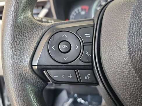 Used 2022 Toyota Corolla LE FWD image 13