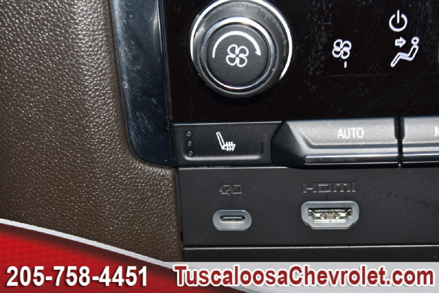 Used 2024 Chevrolet Tahoe Z71 w/ Luxury Package AWD/4WD image 36