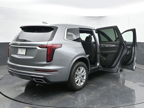 New 2025 Cadillac XT6 Luxury image 51