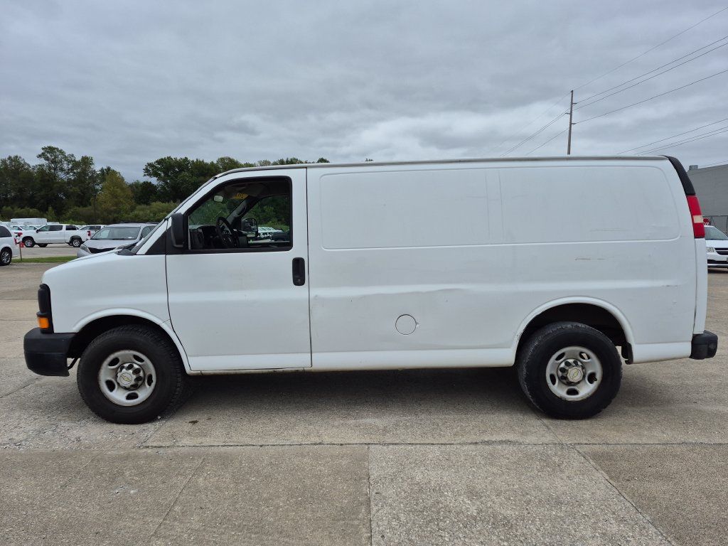 Used 2013 Chevrolet Express 2500 RWD image 4