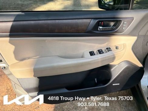 Used 2016 Subaru Outback 2.5i Limited AWD/4WD image 15