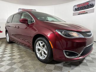 Used 2018 Chrysler Pacifica Touring Plus w/ Tire & Wheel Group video 1