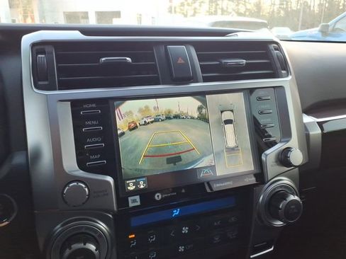 Used 2024 Toyota 4Runner Limited image 21