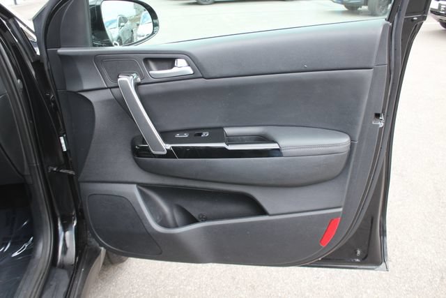 Used 2022 Kia Sportage EX AWD/4WD image 31