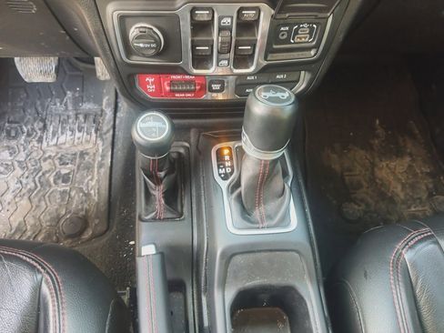 Used 2018 Jeep Wrangler Unlimited Rubicon image 12