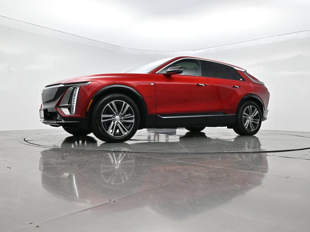 Used 2024 Cadillac Lyriq Luxury w/ LPO, Floor Liner Package AWD/4WD image 42
