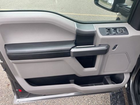 Used 2016 Ford F150 XLT w/ Equipment Group 302A Luxury image 25