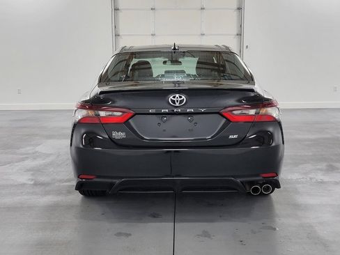Used 2023 Toyota Camry SE image 8